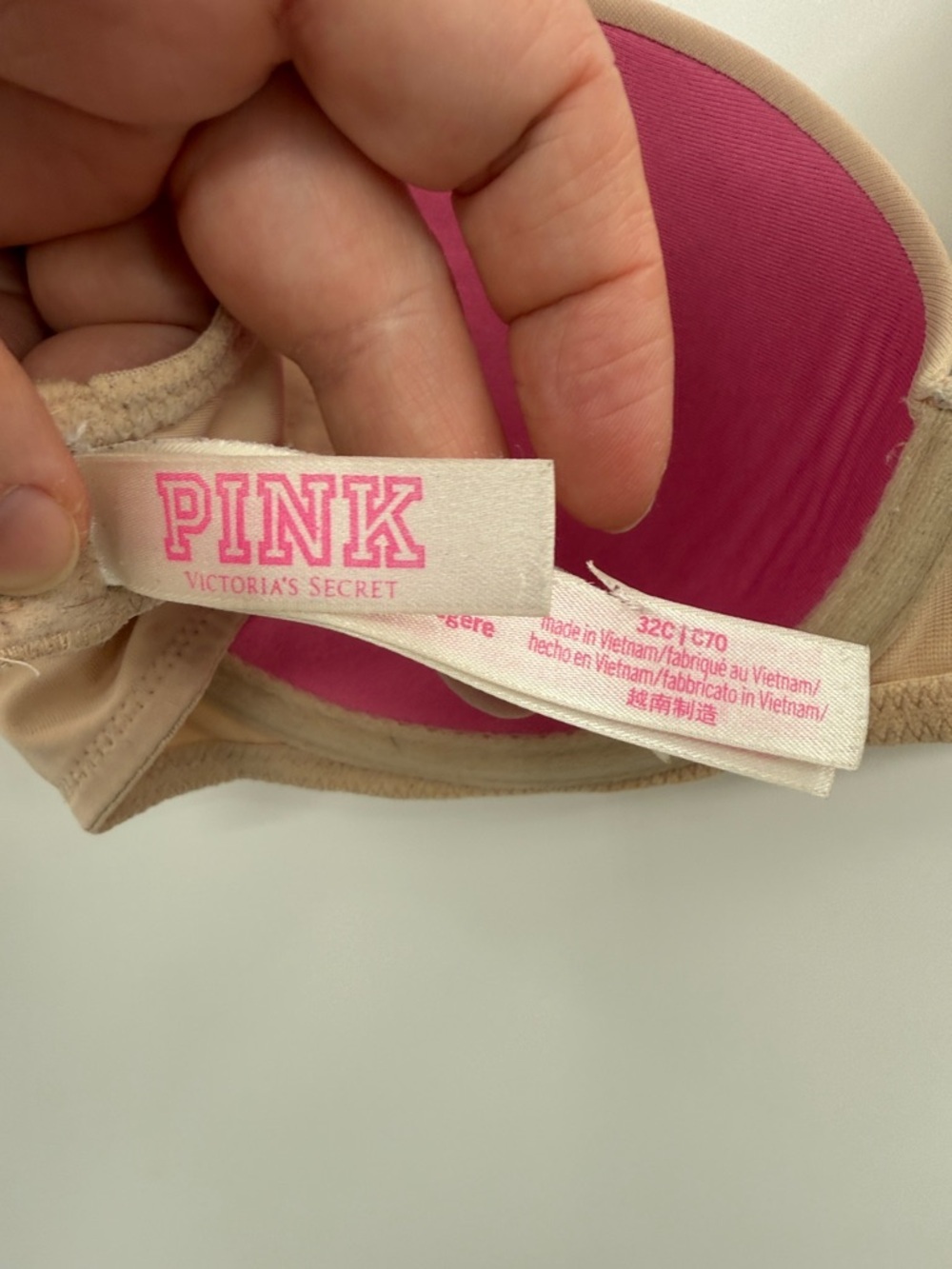 PINK Victoria secret Women's Wear Everywhere Lightly Lined Beige Bra size 32C - Picture 4 of 9